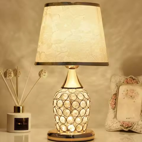 Lampe de Table en Cristal Style Européen Moderne - Ambiance Romantique pour Chambre à Coucher