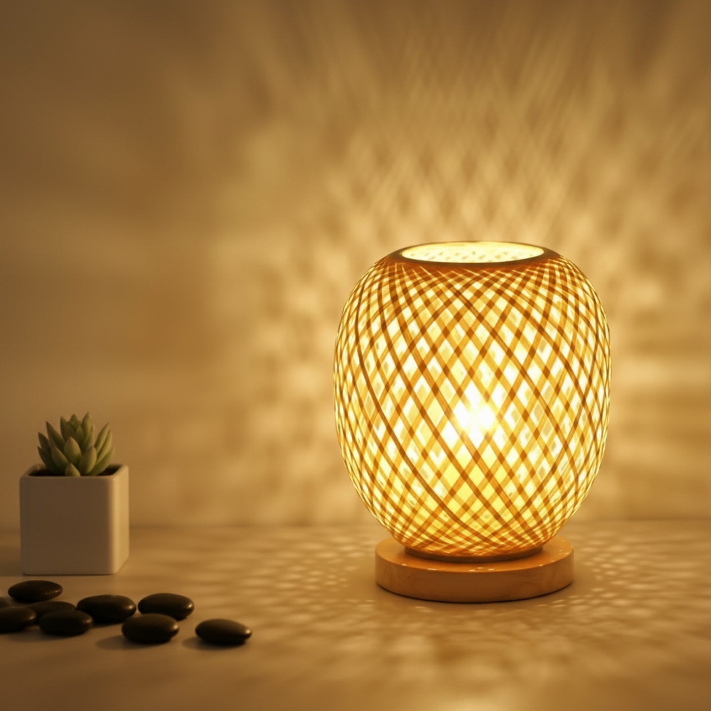 Lampe de Table Design en Bambou et Rotin - Artisanale, Style Asiatique, Idéale Bureau & Chambre